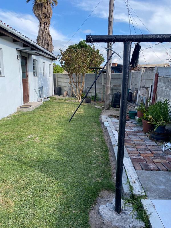 To Let 2 Bedroom Property for Rent in Steenberg Western Cape